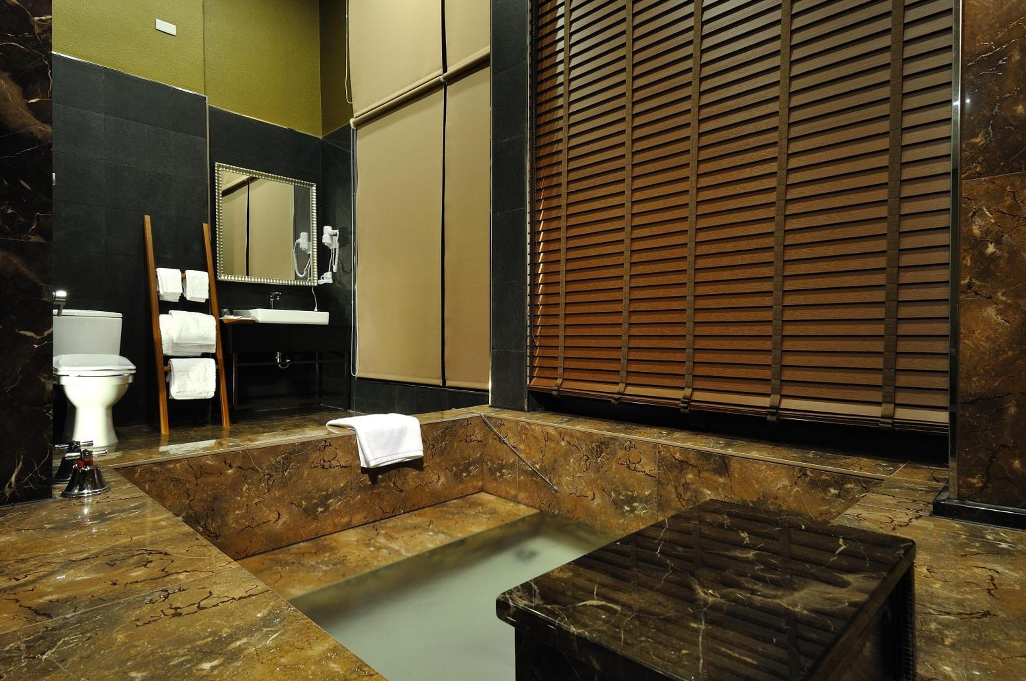 58˚ Hotspring Hotel Jiaoxi Δωμάτιο φωτογραφία